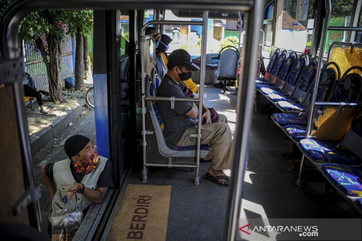 Bus Damri di Bandung kembali beroperasi 