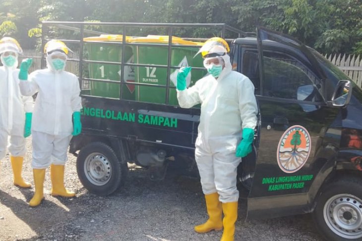 DLH Paser bekali petugas sampah dengan APD