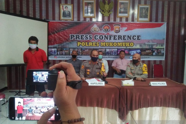 Polres Mukomuko pulangkan pemilik akun FB menghina polisi