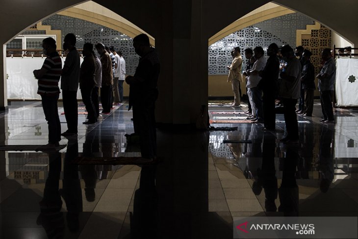 Pelaksanaan Shalat Jumat di Bandung 