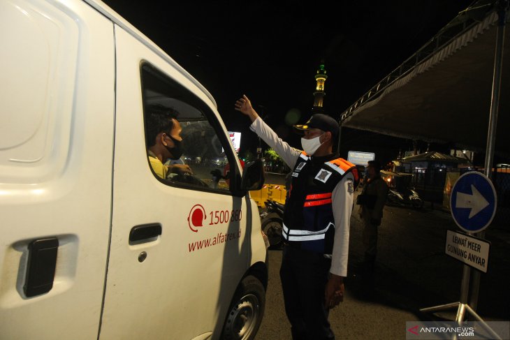 Jalan Rungkut Menanggal ditutup sementara