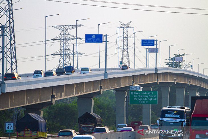 Pembukaan kembali tol layang Jakarta - Cikampek 