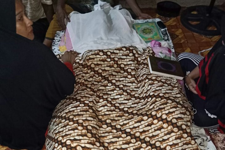 Main layangan, bocah remaja ini meninggal disambar petir