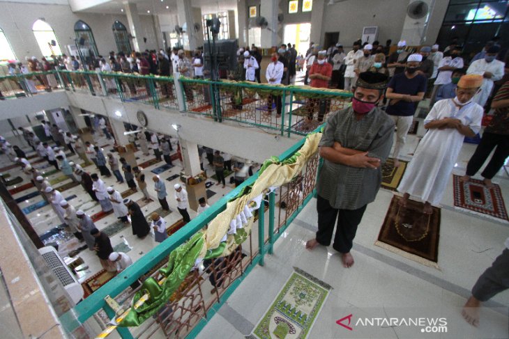 Shalat Jumat Kembali Digelar Di Banjarmasin