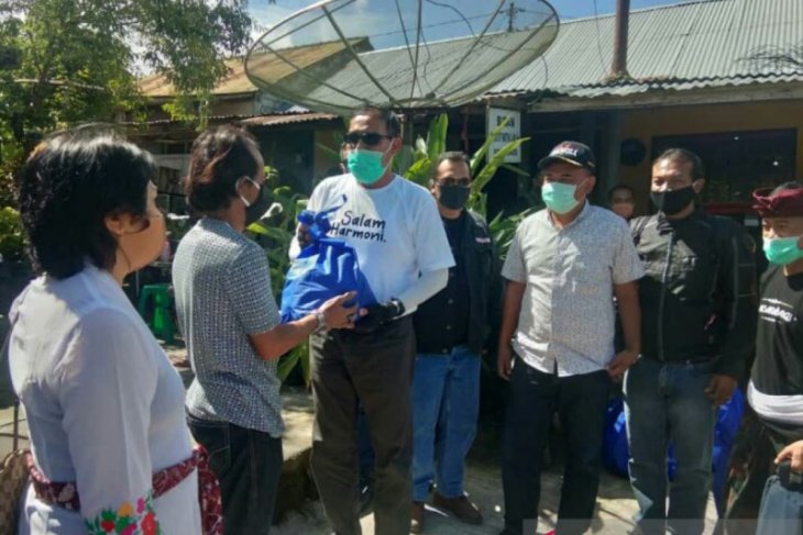 Undiksha bantu warga terdampak COVID-19 di Kintamani