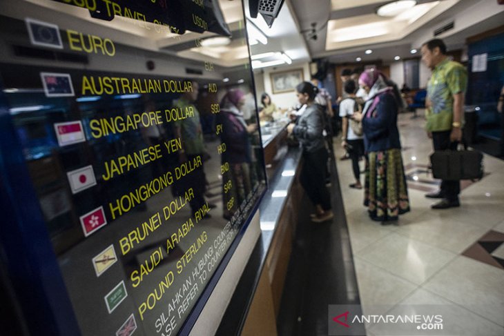 Kurs Rupiah menguat 58 poin, makin bergerak positif