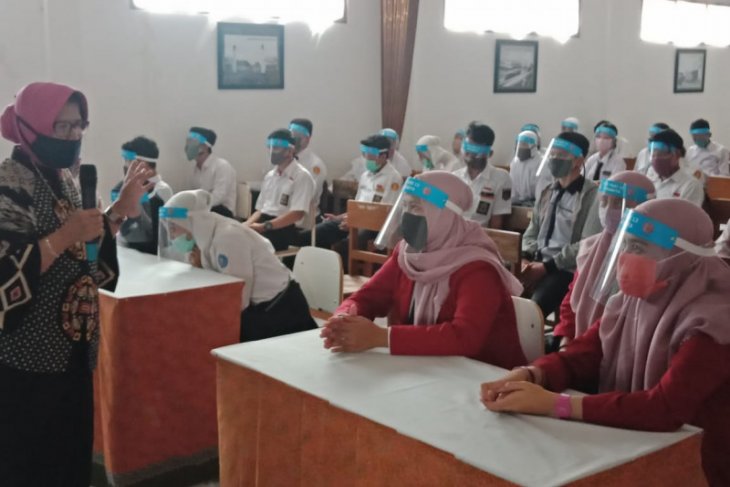 Mendagri Tito sarankan simulasi disiplin protokol kesehatan COVID-19 di Sekolah
