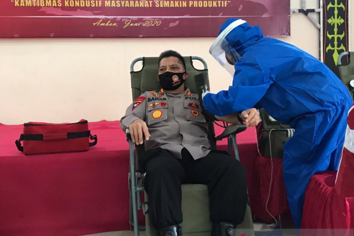 Polda Maluku lakukan aksi donor darah sambut Hari Bhayangkara ke- 74