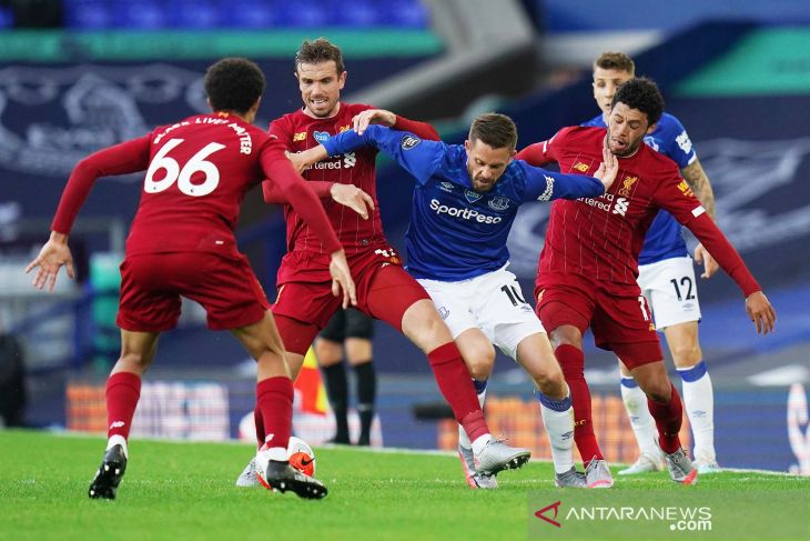 Liverpool diimbangi Everton, kepastian juara The Reds tertunda lebih lama