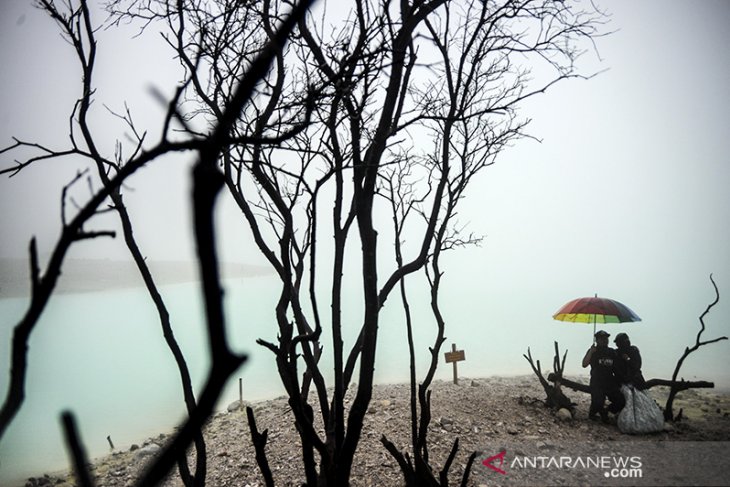 Penurunan target kunjungan wisatawan 