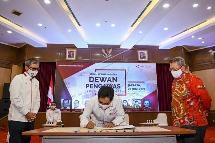 Sertijab Dewan Pengawas Perum LKBN Antara