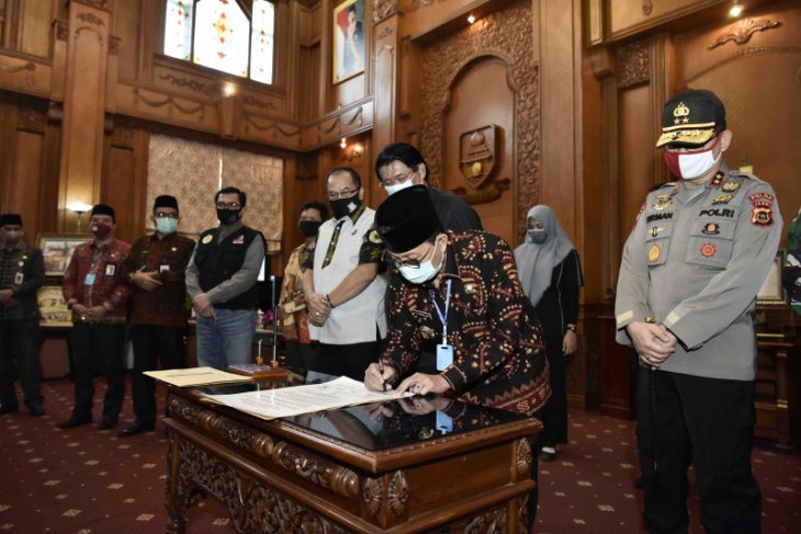 Forkopimda Jambi teken pernyataan sikap tolak peredaran gelap narkoba