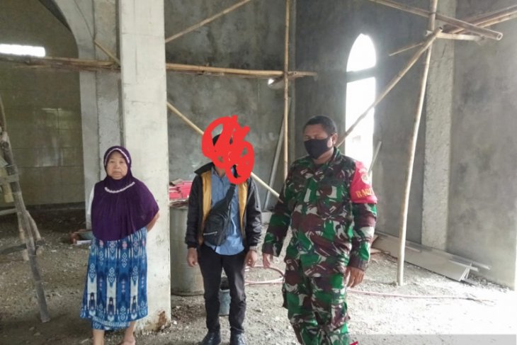 Patut dicontoh, Babansa Cikande Serda Andin Rahmat lunasi hutang seorang nenek kepada rentenir