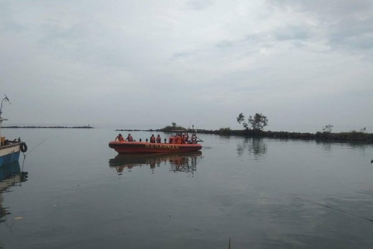 Tim SAR evakuasi jenazah mahasiswa tenggelam di Pulau Manuk