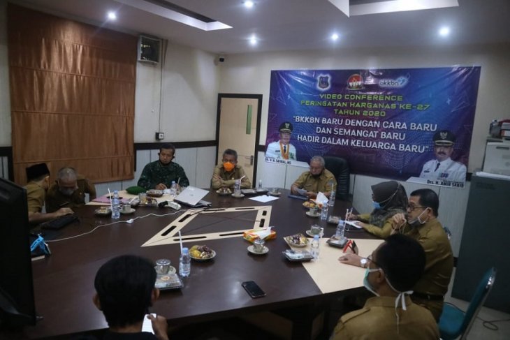 Bupati Tanjabbar dorong keluarga tangguh jawab tantangan