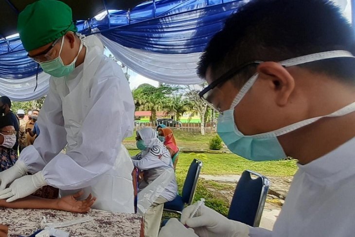 122 petugas kesehatan di Batanghari jalani tes cepat