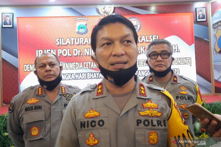 Polda Kalsel batasi kegiatan masyarakat di zona merah