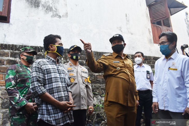 Bakti sosial bedah rumah HUT Bhayangkara 