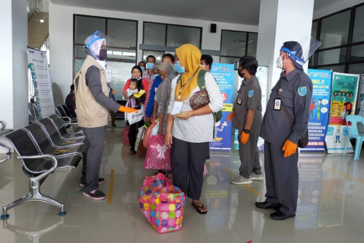 Sebanyak 409 pekerja ilegal asal Indonesia dipulangkan dari Malaysia