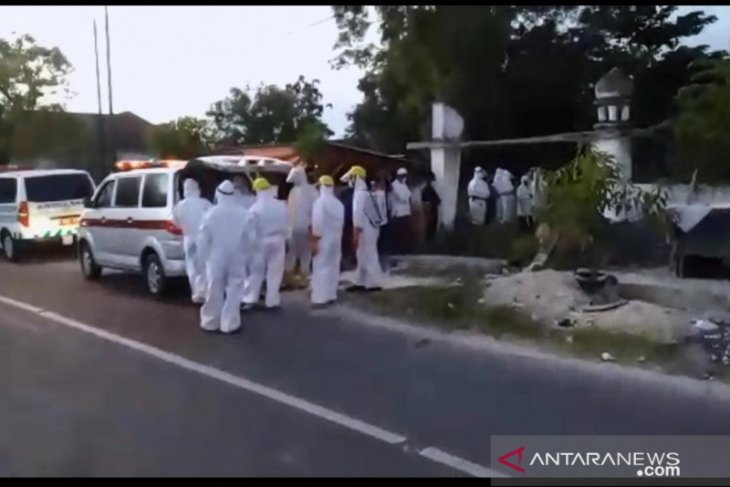 Staf Dinkes Sampang yang positif COVID-19 meninggal dunia