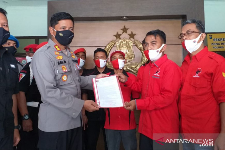 DPC PDI Perjuangan Belitung minta polisi usut kasus pembakaran bendera partai