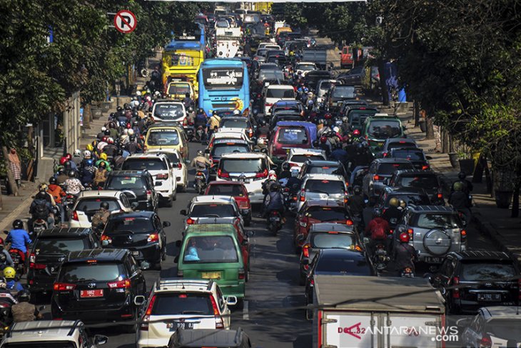 Peningkatan volume kendaraan di Bandung 