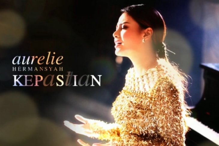 Setelah lama tak merilis lagu, Aurelie Hermansyah luncurkan