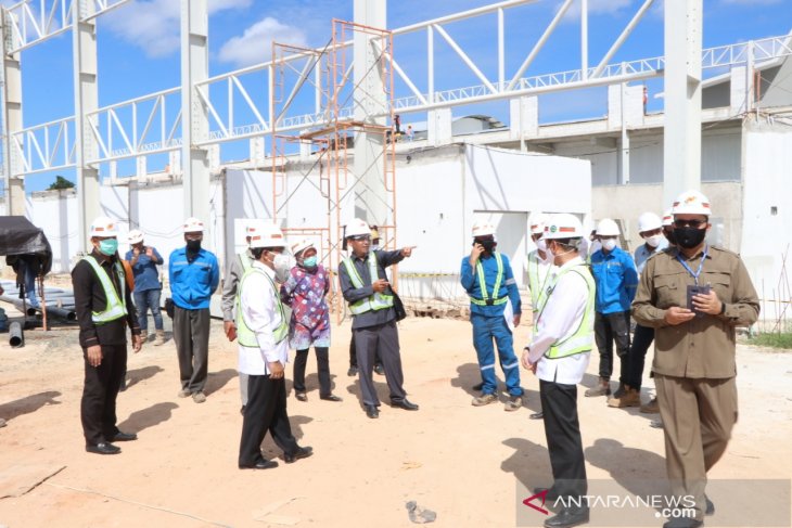 Anggota DPRD tinjau pembangunan Pasar Bauntung