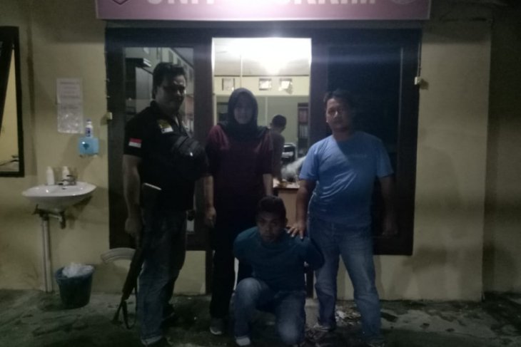 Seorang warga ditangkap setelah aksi cabulnya di kantor Desa terpergok orang tua korban