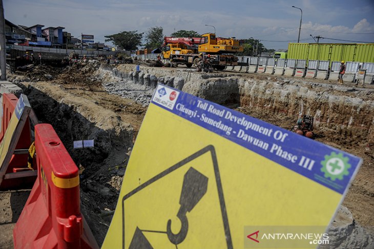 Proyek pembangunan simpang susun Cileunyi 