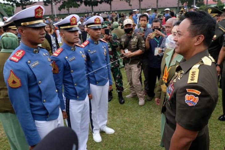 Penutupan pendidikan dan wisuda taruna Akmil