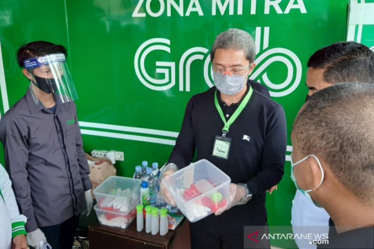 Dedie A Rachim tinjau fasilitas 'cleaning station' pastikan protokol kesehatan ojol di Kota Bogor
