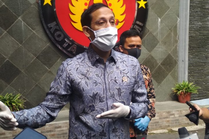 Mendikbud: Jangan maksa murid belajar di sekolah