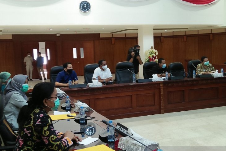 Anak almarhum HK tegaskan dirinya tidak terpapar COVID - 19