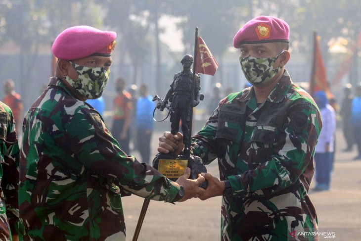 Upacara pembukaan lomba binsat batalyon unggul