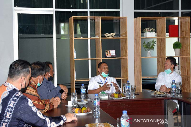 Direksi Bank Aceh ke Aceh Timur jumpai Rocky, ada apa?