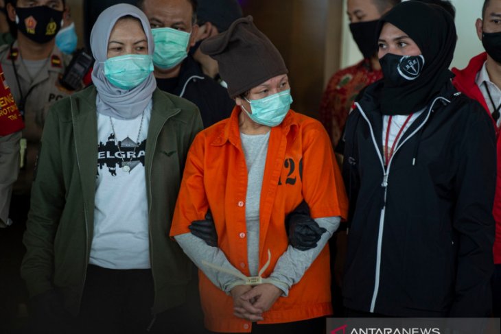 Tiba di Jakarta Maria Pauline Lumowa diserahkan ke Bareskrim Polri