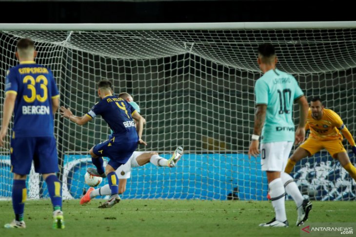 Inter kembali gagal petik poin maksimal, ditahan imbang Verona 2-2