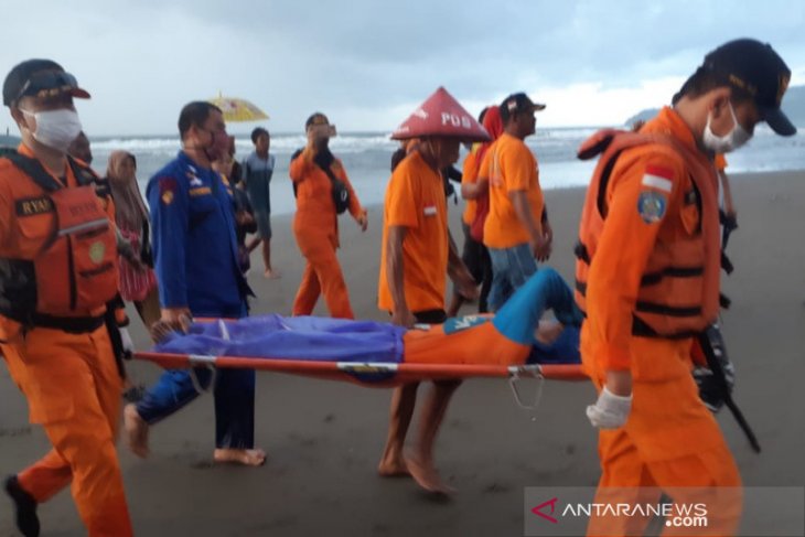 Tiga nelayan yang hilang di Pangandaran ditemukan selamat