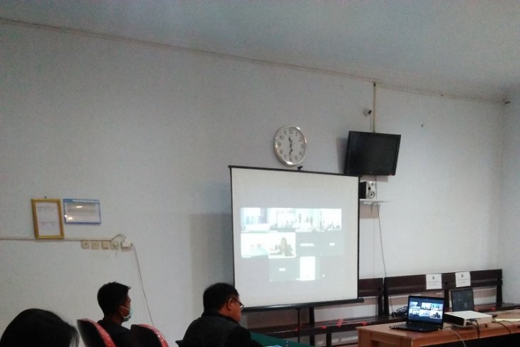 Ayah aniaya anak kandung dituntut 15 tahun penjara