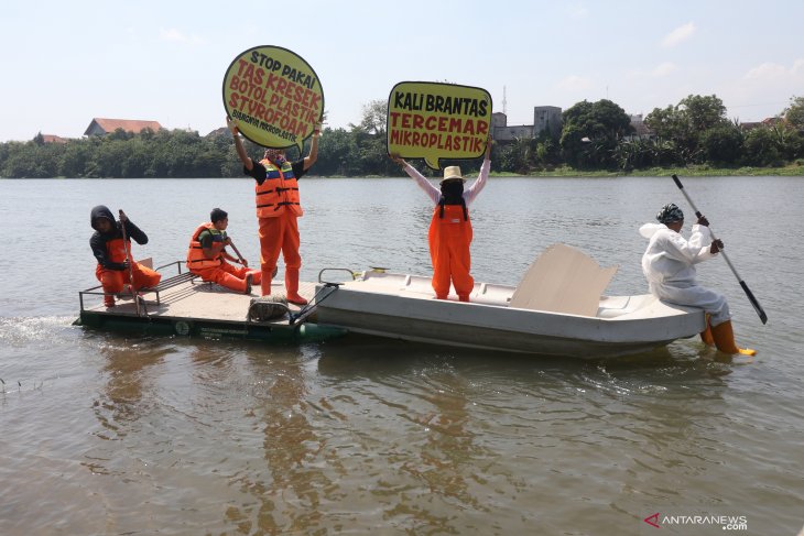 Sungai brantas tercemar mikroplastik