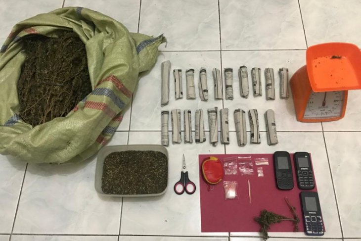Polisi tangkap tiga pengedar narkoba di Lhokseumawe