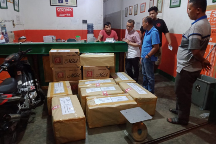 Korem 042/Gapu kirim ribuan botol madu untuk siswa Secapa AD yang terpapar COVID-19