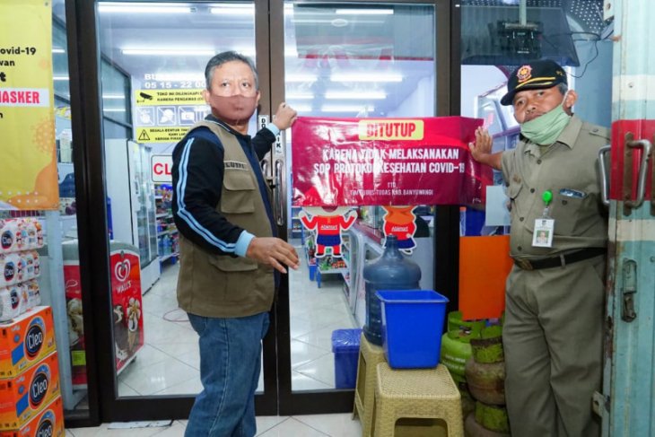 Langgar protokol COVID-19, sembilan tempat usaha di Banyuwangi ditutup sementara