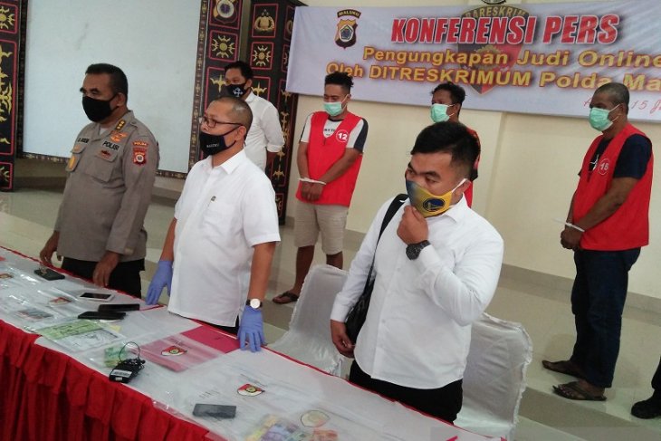 Ditreskrimum Polda Maluku amankan tiga pelaku judi online