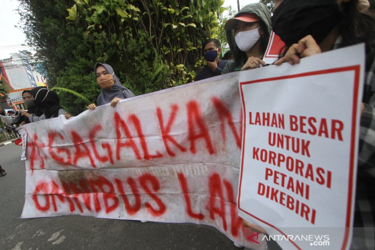 Aksi Mimbar Bebas di Banjarmasin