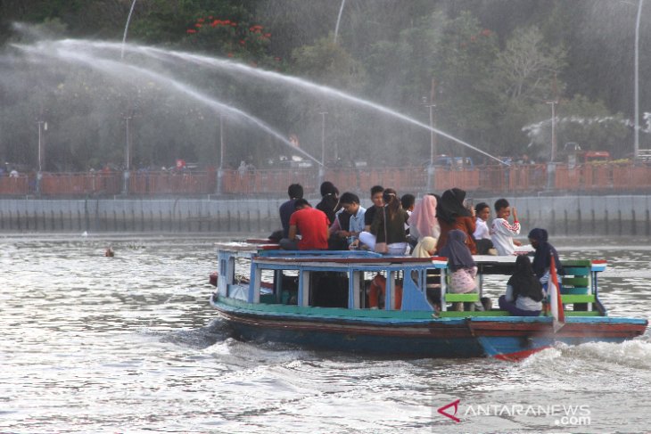 Wisata Susur Sungai Martapura di Banjarmasin