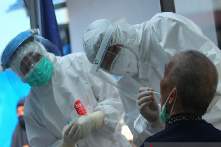 Banjarmasin's 183 health workers contracting COVID-19