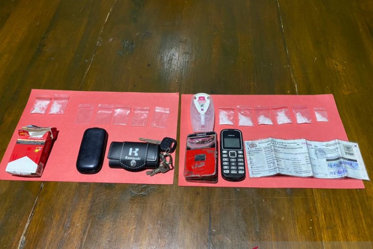 Polres Pohuwato tangkap pemilik sepuluh paket sabu