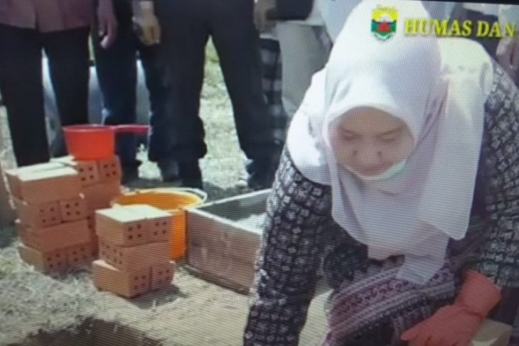 Bupati Muarojambi letakan batu pertama Ponpes Darul Arifin